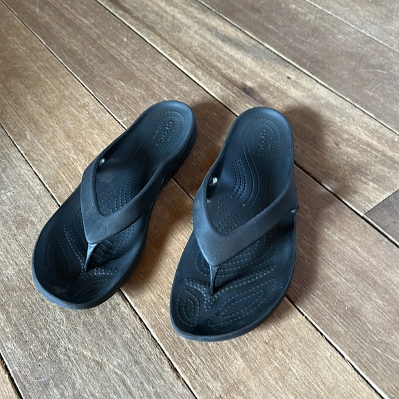 Crocs women’s Kadee II sandal size 10 - Picture 2 of 5